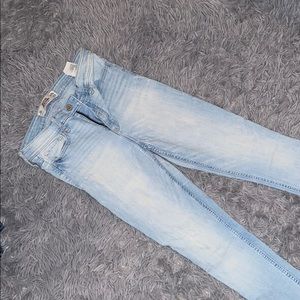 HOLLISTER SKINNY JEANS